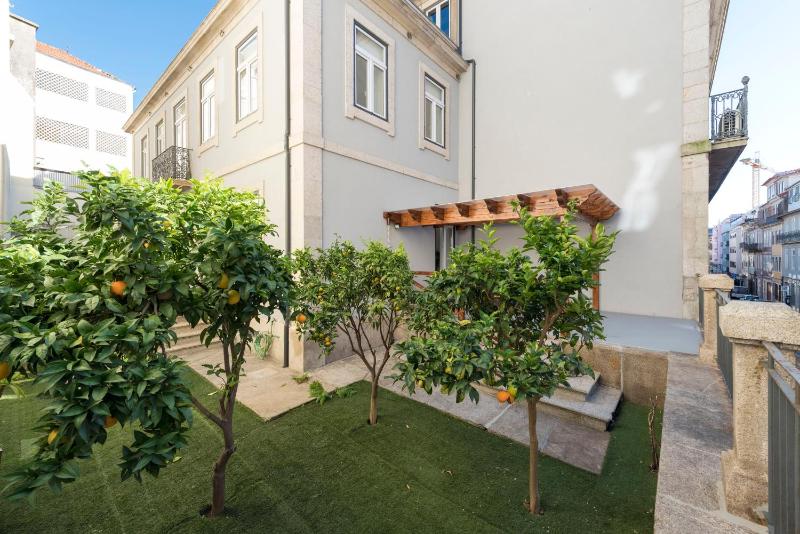 Apartment Alegria Street by Sweet Porto - Free Parking - image 6