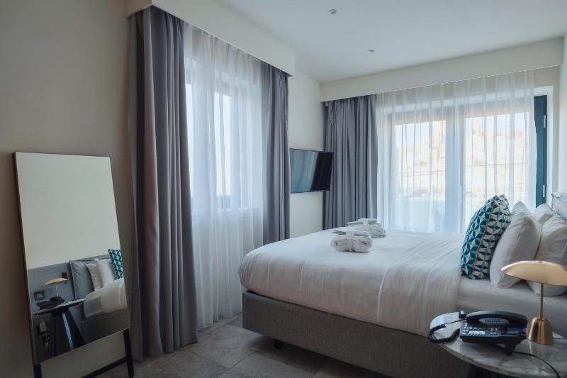 Presidential Suite image 2