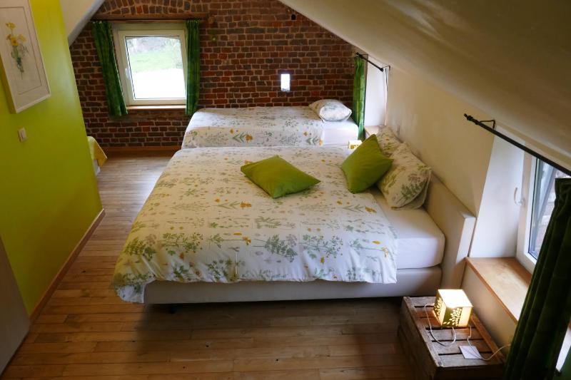 Family Room image 4