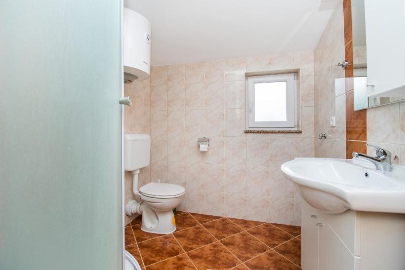 Apartment Tommy - image 12