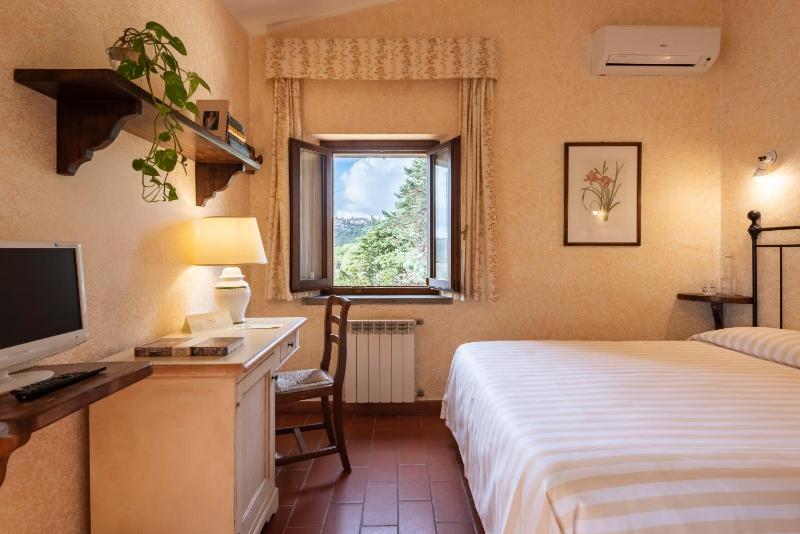 Standard Single Room image 2