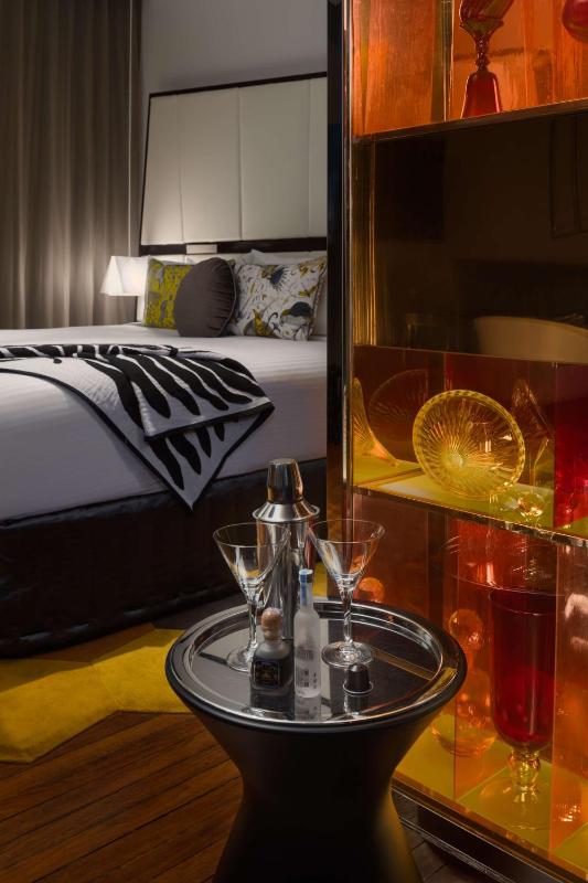QT Executive King Room image 3