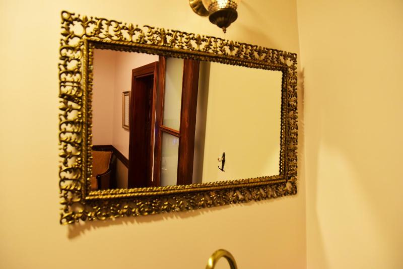 Quadruple Room image 2