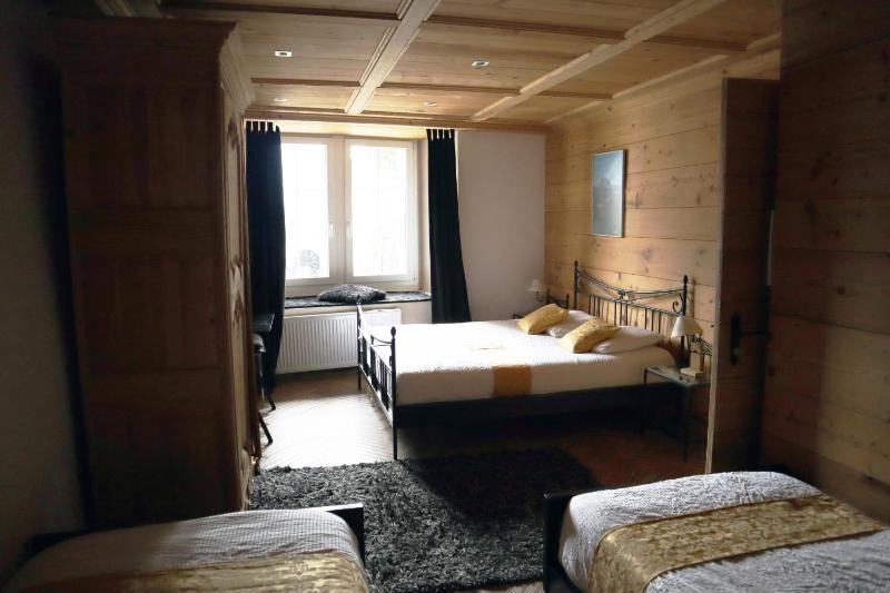 Standard Quadruple Room image 1
