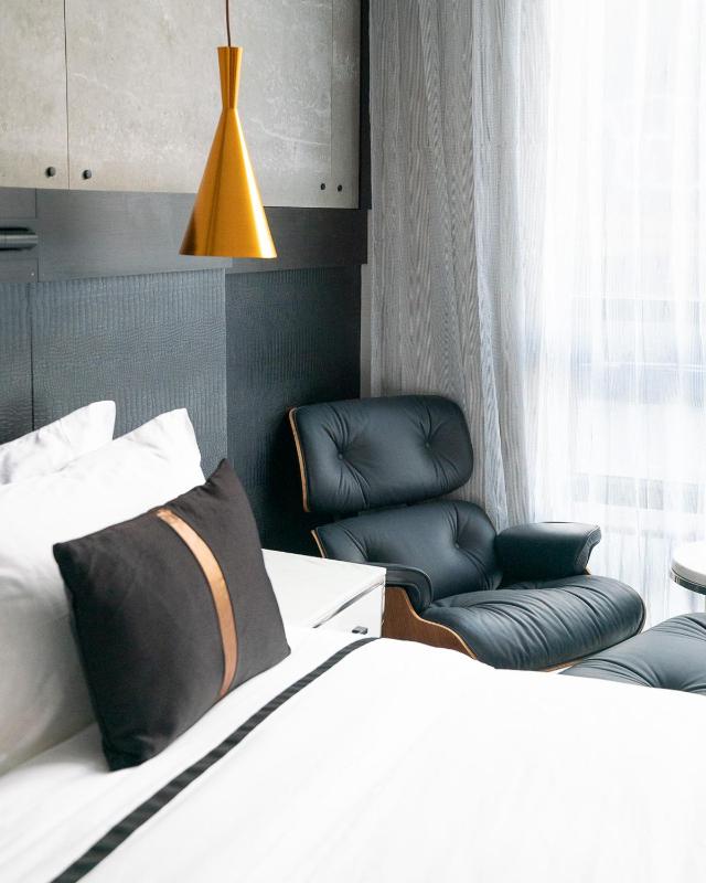 King Room image 1