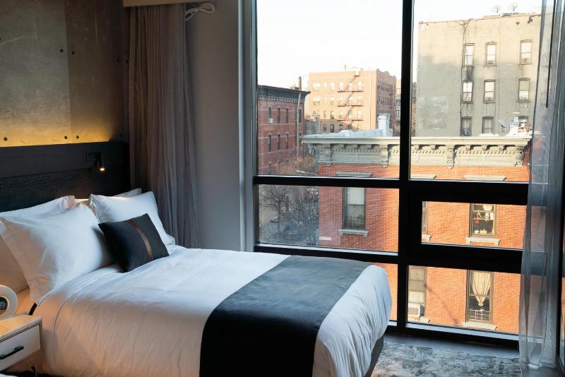 Superior Double Room image 3