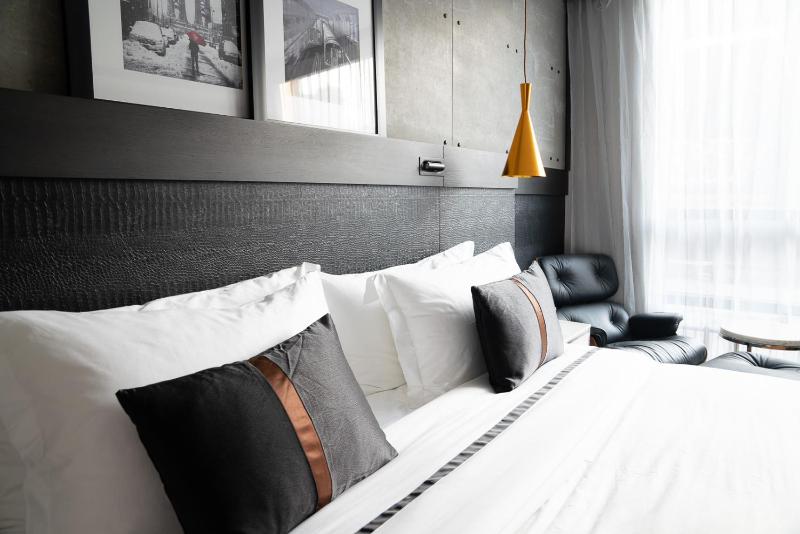 King Room image 4