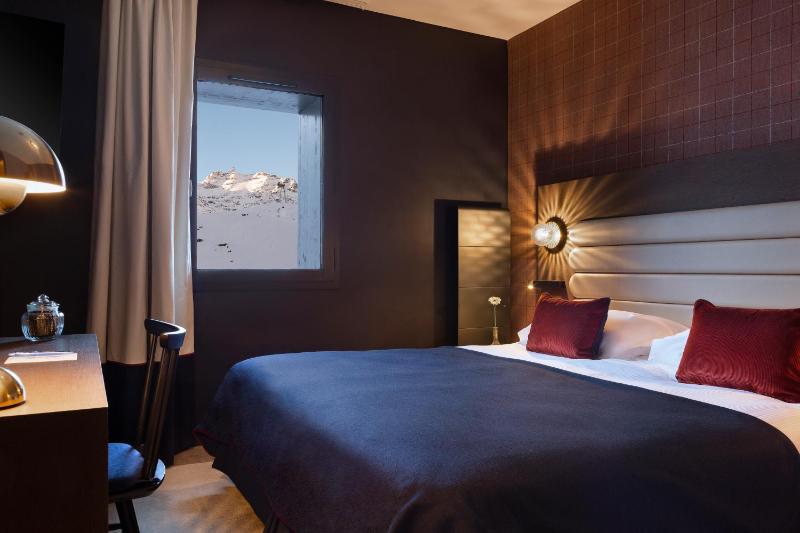 Classic Double or Twin Room image 3