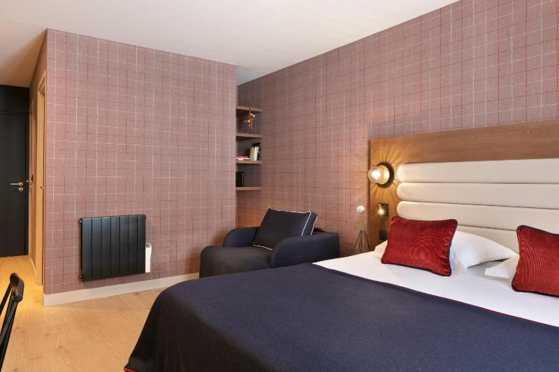 Superior Double or Twin Room image 3