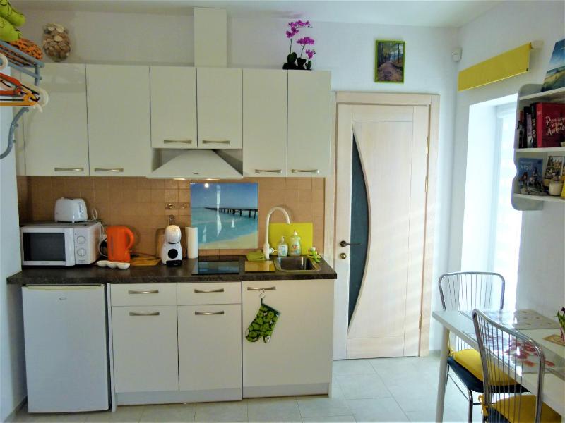 Geltoni apartamentai - image 32