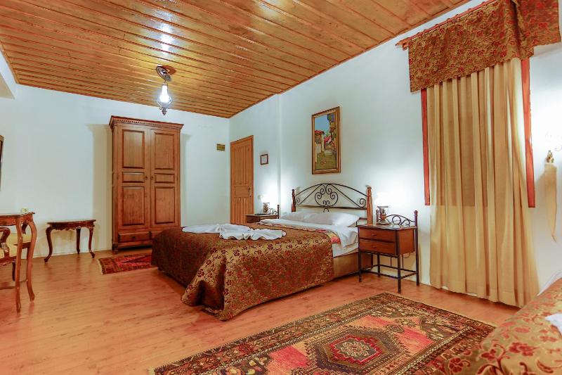 Triple Room image 4