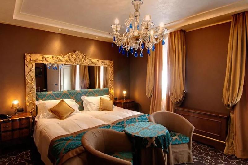 Superior Double or Twin Room image 2