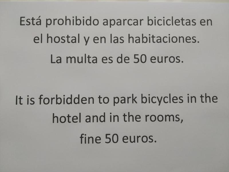 Single Room with Private Bathroom image 3