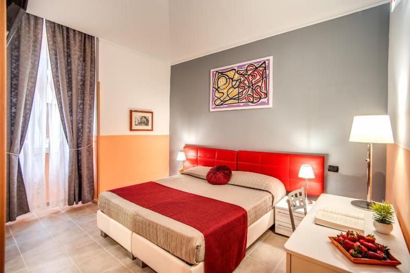 Standard Twin Room image 2