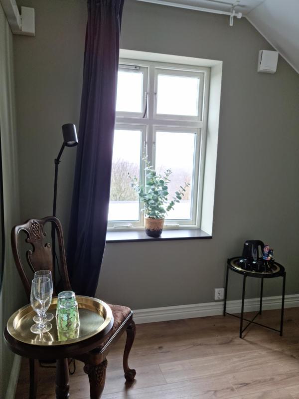 Double Room image 4