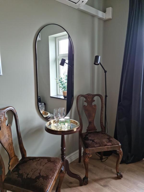 Double Room image 2