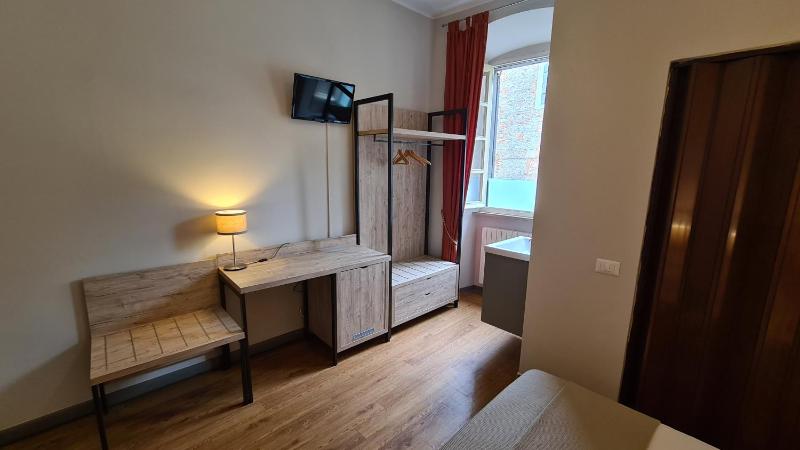 Double or Twin Room image 3