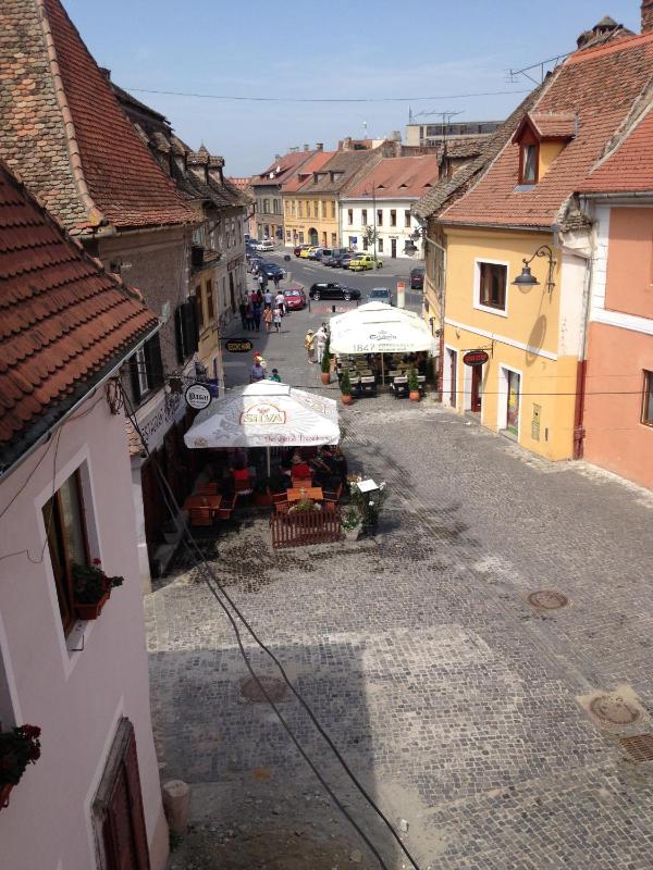 Medieval Central Apartment Sibiu - image 12