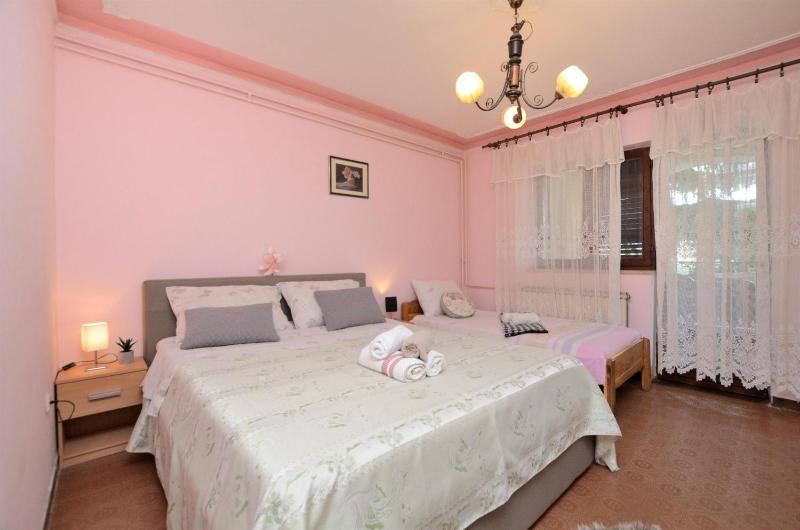 Classic Two-Bedroom Apartment image 1