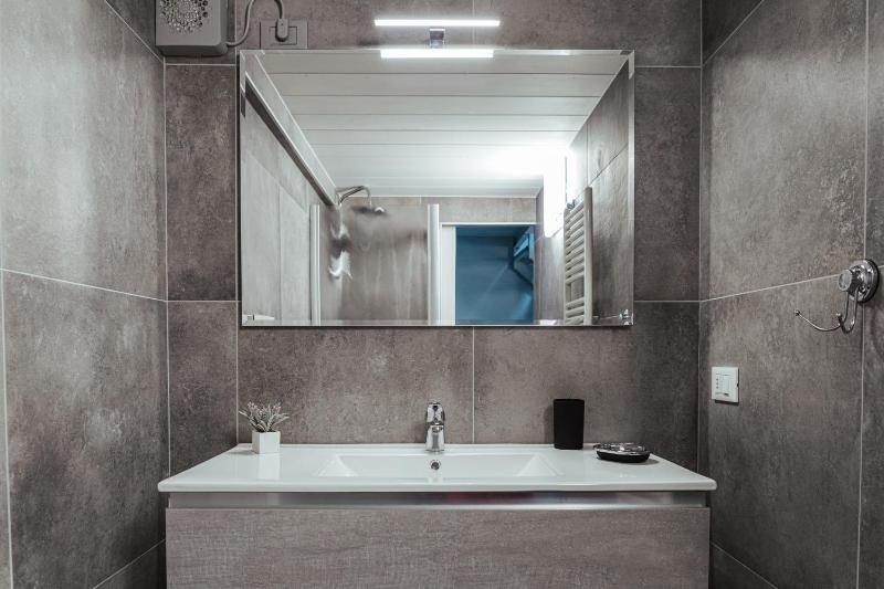 Double Room Split Level image 3