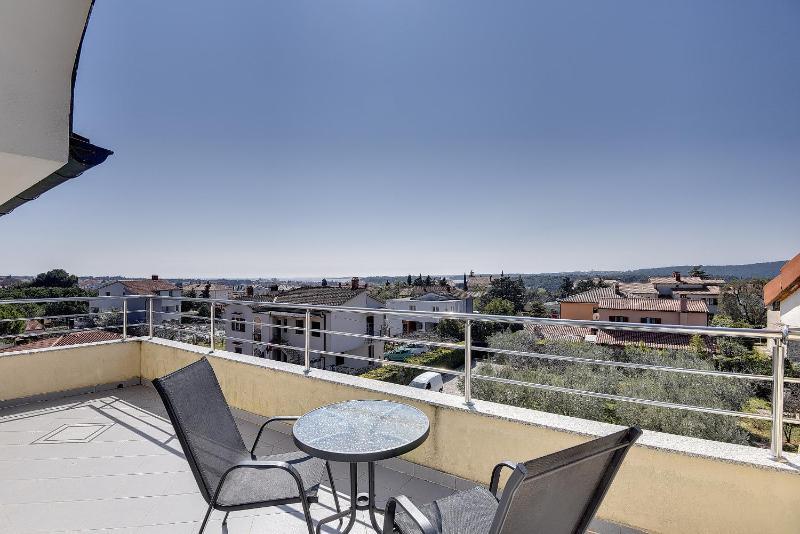 Standard Apartment image 3