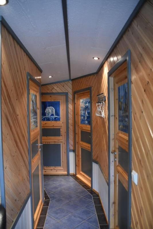 Three-Bedroom Cottage image 3