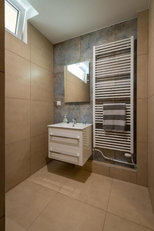 Hostel 26 - image 17