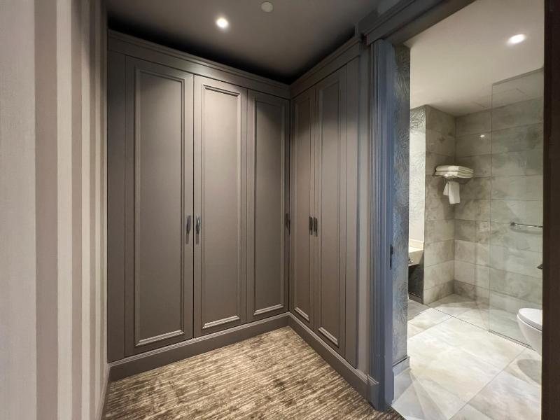 Executive Suite image 4
