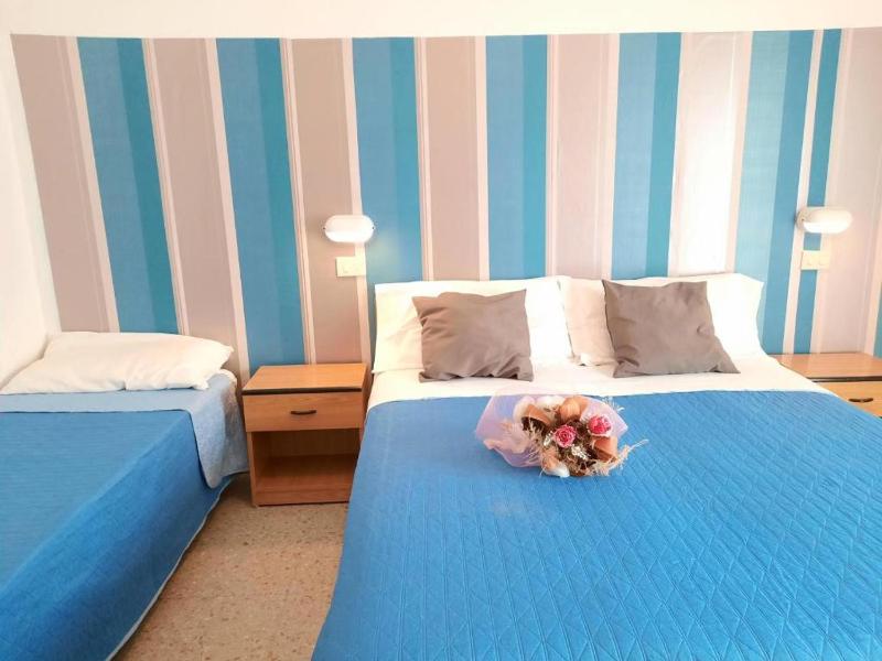 Triple Room image 2