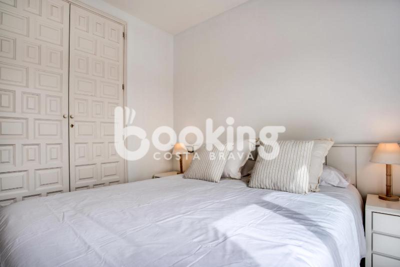 Blanco Apartament per 6 persones a 5 minuts de la Platja Gran - image 9