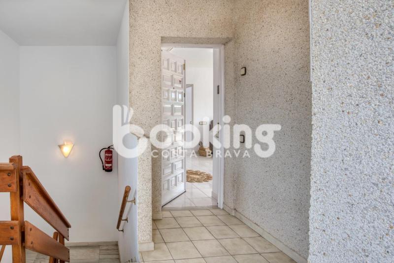 Blanco Apartament per 6 persones a 5 minuts de la Platja Gran - image 25