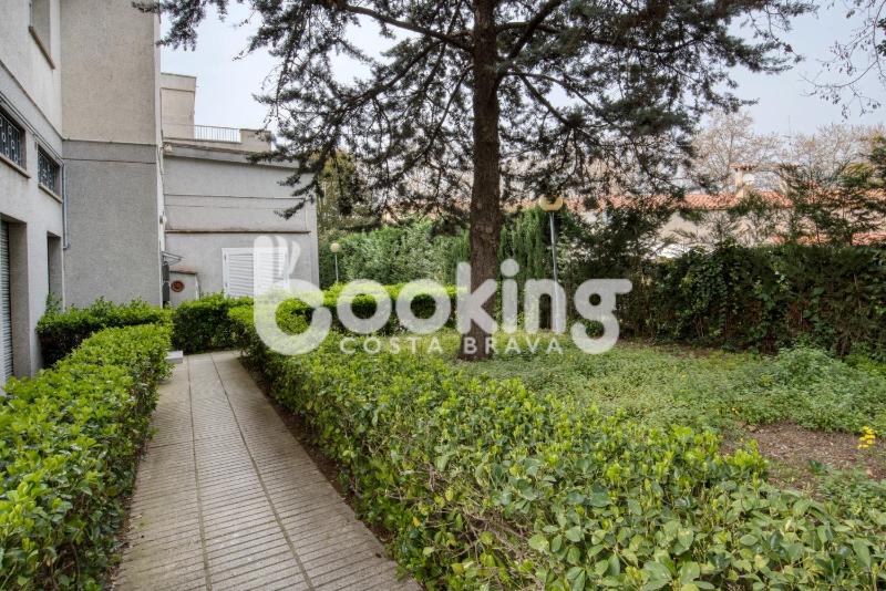 Blanco Apartament per 6 persones a 5 minuts de la Platja Gran - image 2