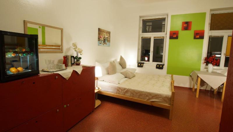 Westend City Hostel - image 5