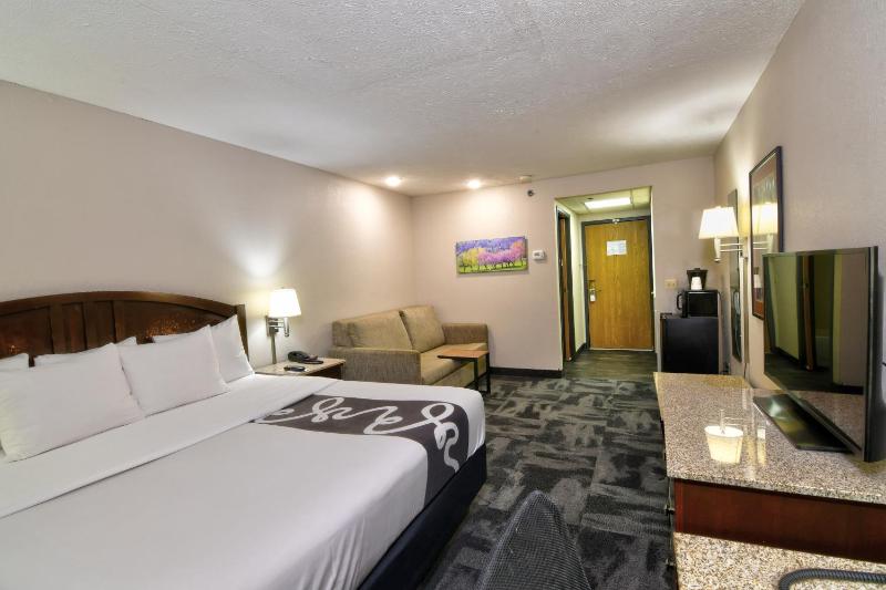 Executive King Room - Non-Smoking image 2