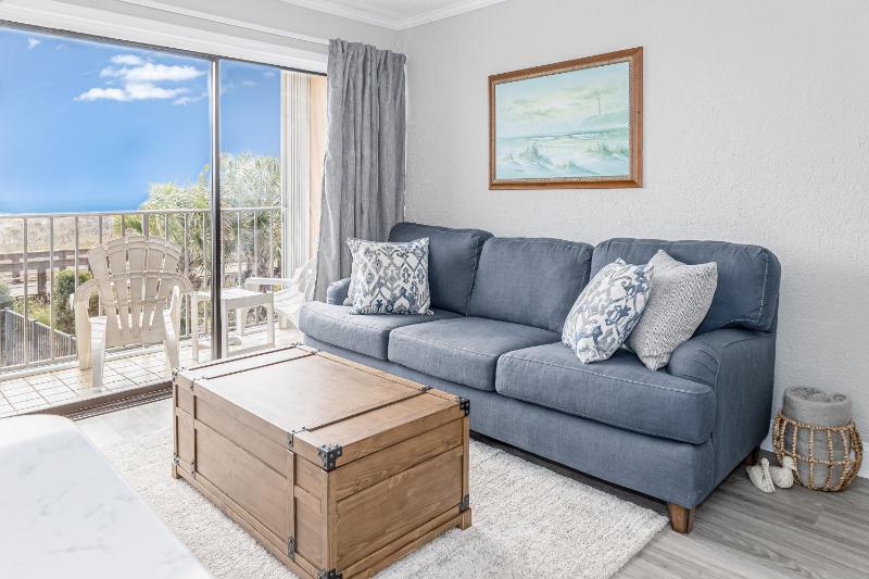 CB23 Beach Haven - image 2