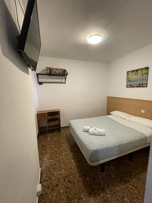 Double Room image 4