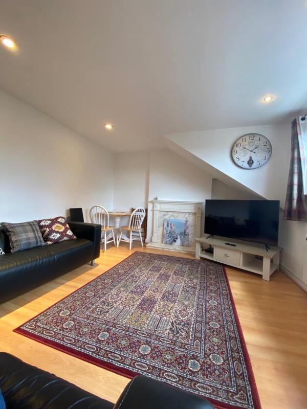Apartment image 3