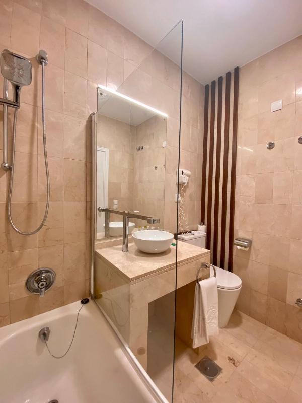 Triple Room image 2