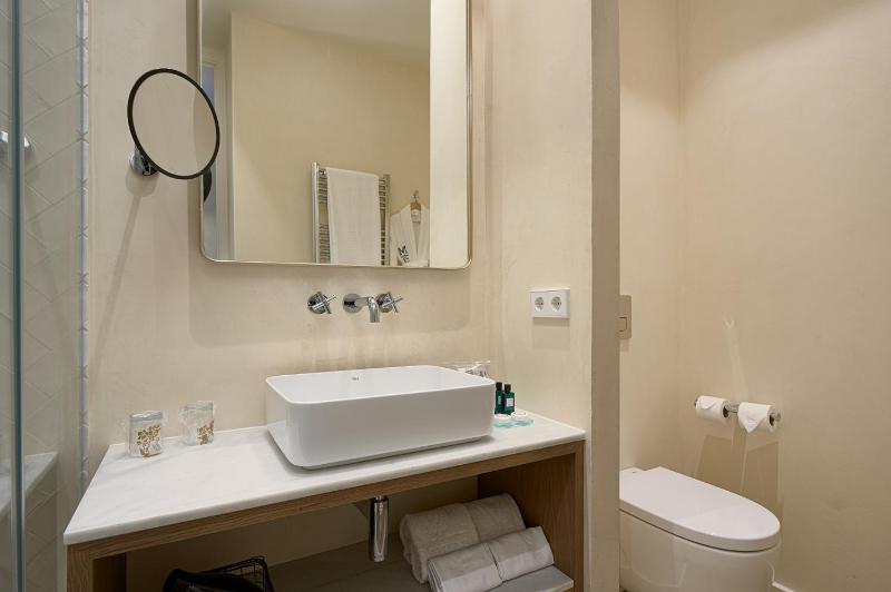 Superior Apartment image 2