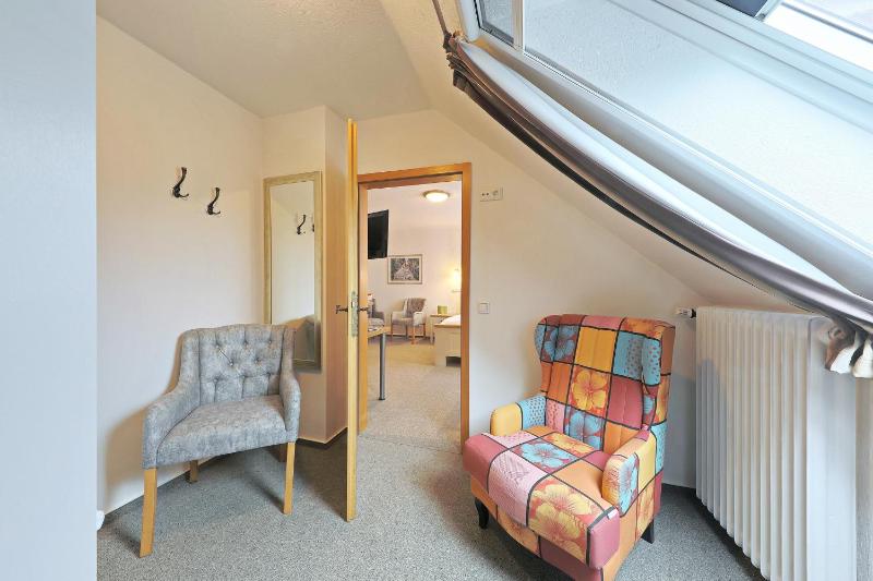Family Room image 2