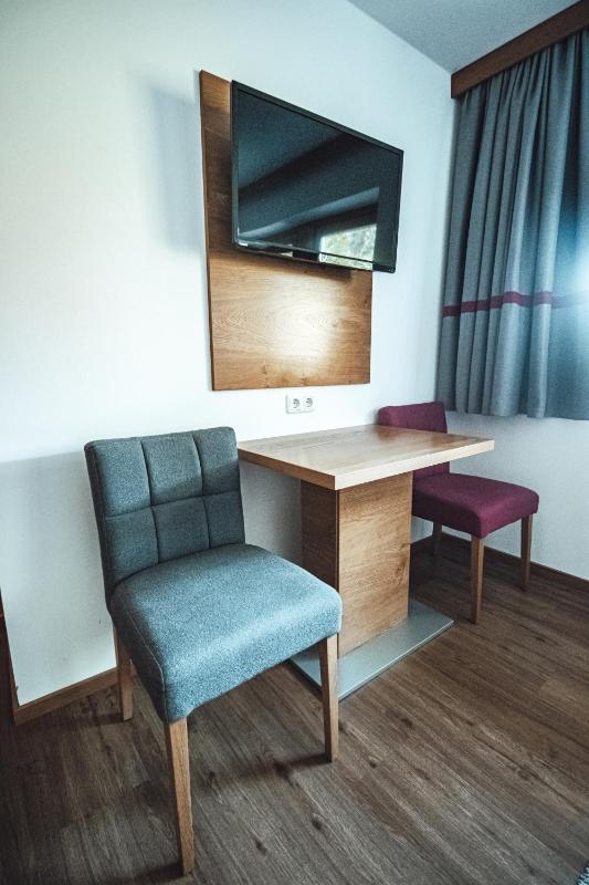 Two-Bedroom Apartment image 4