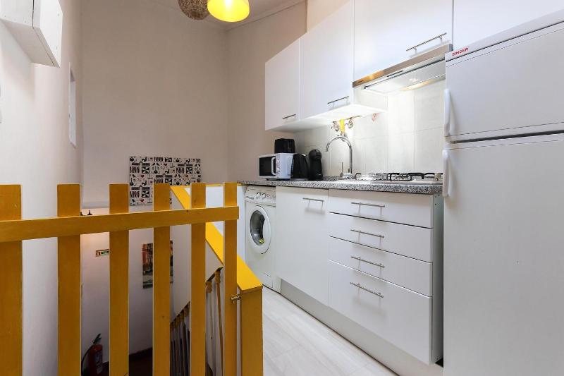 Bairro Alto Cosy by Homing - image 11