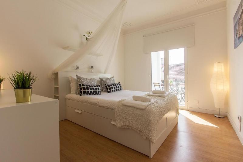 Bairro Alto Stylish by Homing - image 14