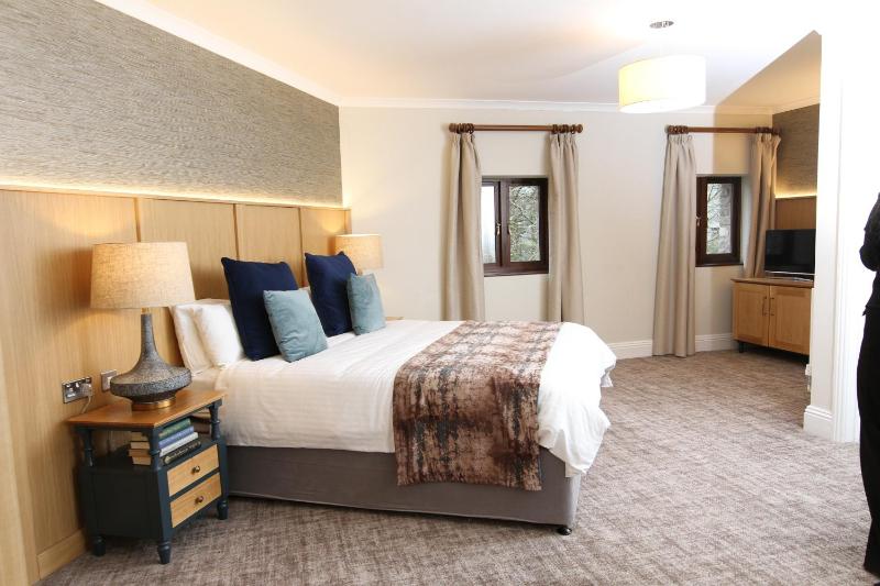 Standard Double or Twin Room image 3