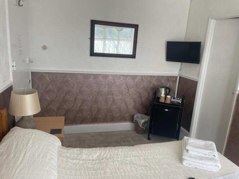 Deluxe Double Room image 2