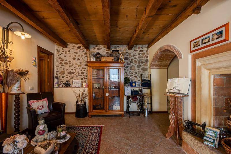 Agriturismo Borgo di Calmasino - image 32
