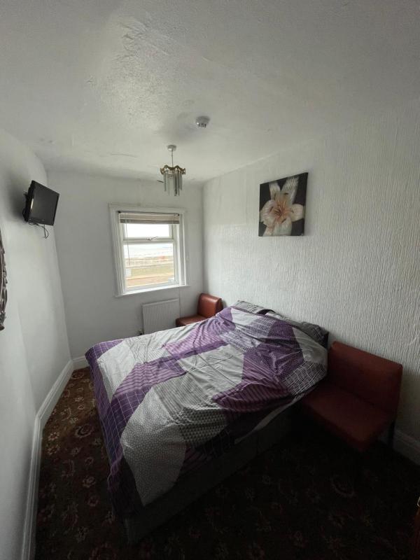 Double Room image 1