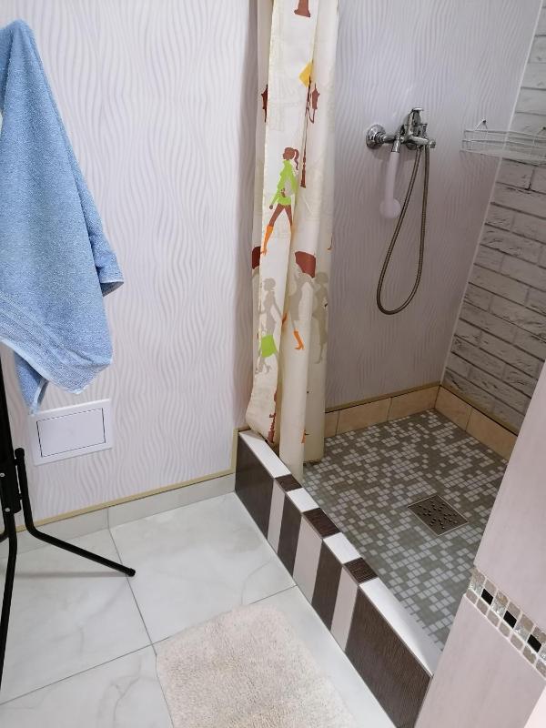 Triple Room with Bathroom image 1