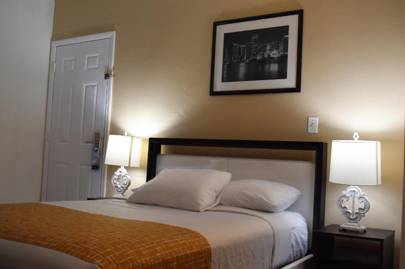 Double Room - Non-Smoking 