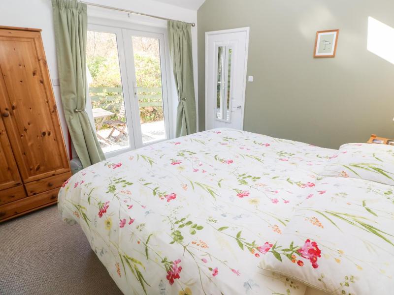Garden Cottage - image 16